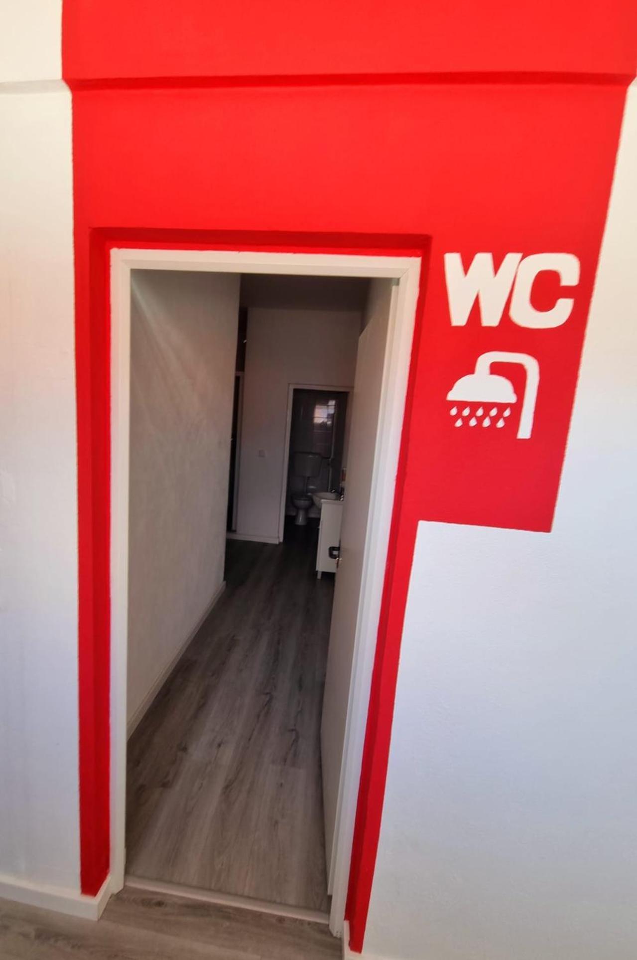 Azulrelax Hostel 新皮尼亚尔 外观 照片