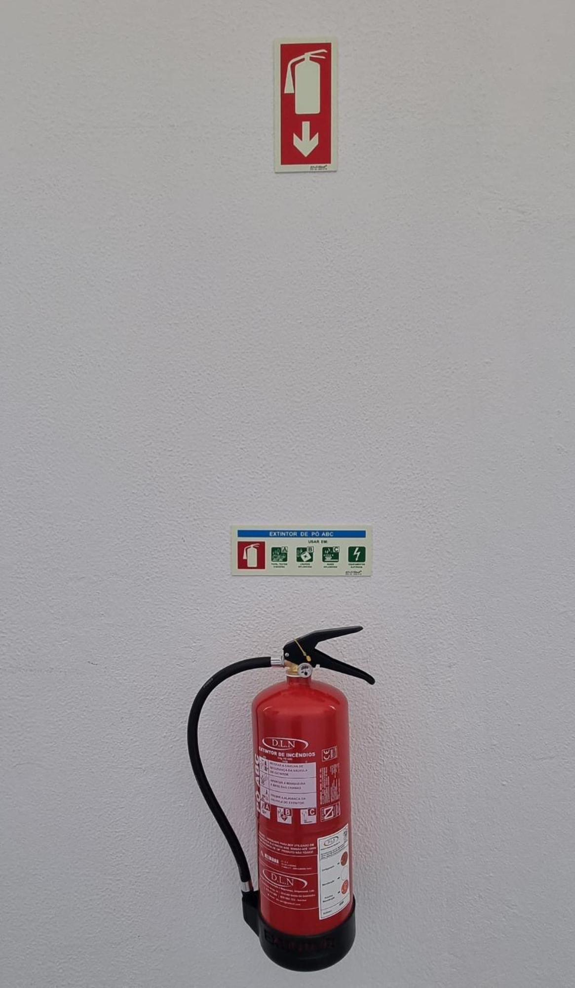 Azulrelax Hostel 新皮尼亚尔 外观 照片